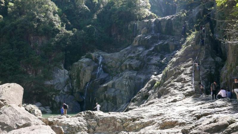 三城镇做活土地文章振兴乡村产业